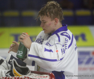 Ivan Hlinka Memorial 2013   Kaapo Kähkönen #1/Team FIN ©Puckfans.at/Andreas Robanser