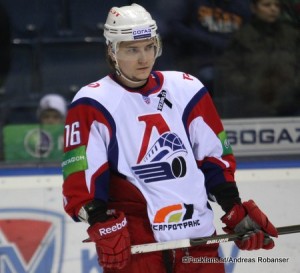 Sergei Plotnikov #16 Lokomotiv Yaroslavl 2013-2014 ©Puckfans.at/Andreas Robanser