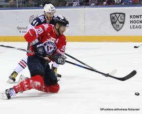 HC Slovan Bratislava - Metallurg Magnitogorsk Tomas Filippi #41, Jeff Taffe #20 Ondrej Nepela Arena ©Puckfans.at/Andreas Robanser