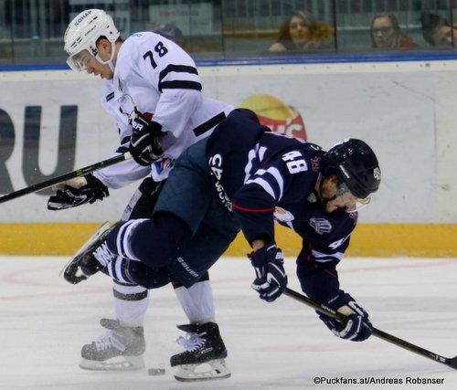 HC Slovan Bratislava - Traktor Chelyabinsk Alexei Kruchinin #78, Ryan Garbutt #48 Ondrej Nepela Arena ©Puckfans.at/Andreas Robanser