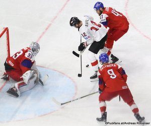 IIHF World Championship  CZE - AUT Pavel Francouz #33, Michael Raffl #12, David Sklenicka #9 Royal Arena, Copenhagen ©Puckfans.at/Andreas Robanser