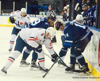 Dinamo Minsk - HC Slovan Bratislava Yevgeni Lisovets #14, Kyle Chipchura #24 © Anton Ziuzenok /Puckfans.at