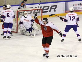 IIHF U20 World Championship Div 1A AUT - NOR Jonas Meisingset #6, Jonas Wikstol #20, Vaentin Ploner #11Joachim Hermansen #12 © Detlef Ross