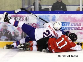 IIHF U20 World Championship Div 1A AUT - NOR Vaentin Ploner #11, Kristian Marthinsen #24 © Detlef Ross